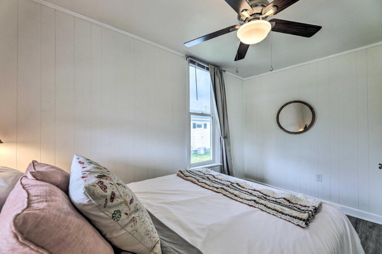 Pet-Friendly Greenville Home With Private Yard Exterior foto